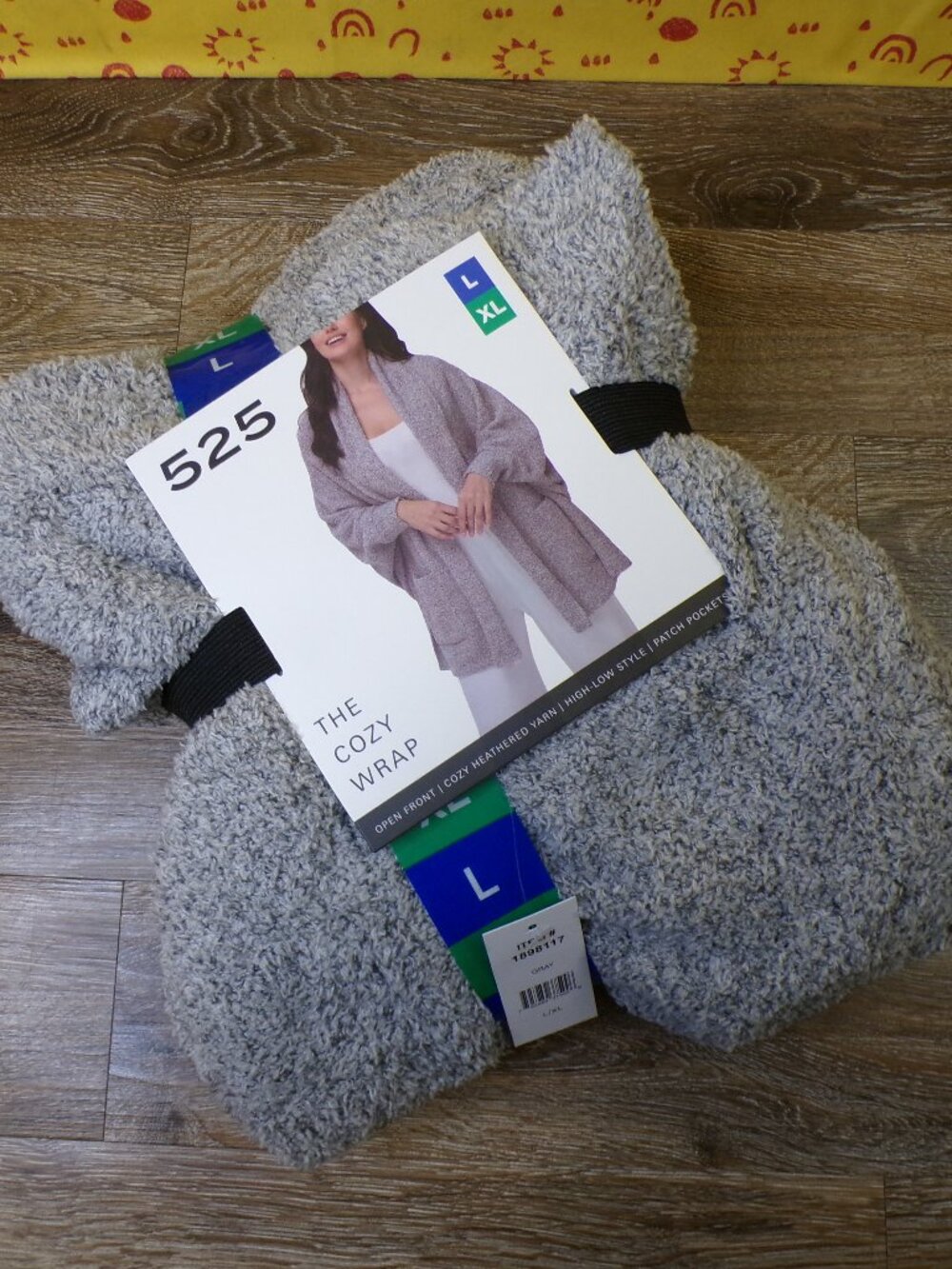 525 America Women's NWT The Cozy Cape, Light Heather Gray Size L/XL